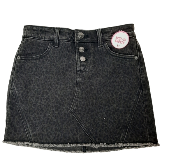 NWT Justice Denim‎ Raw Hem Leopard Print Black Jean Skirt Size 10 Girls - Picture 1 of 11